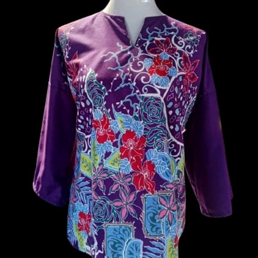 Baju Kedah Batik - Image 1