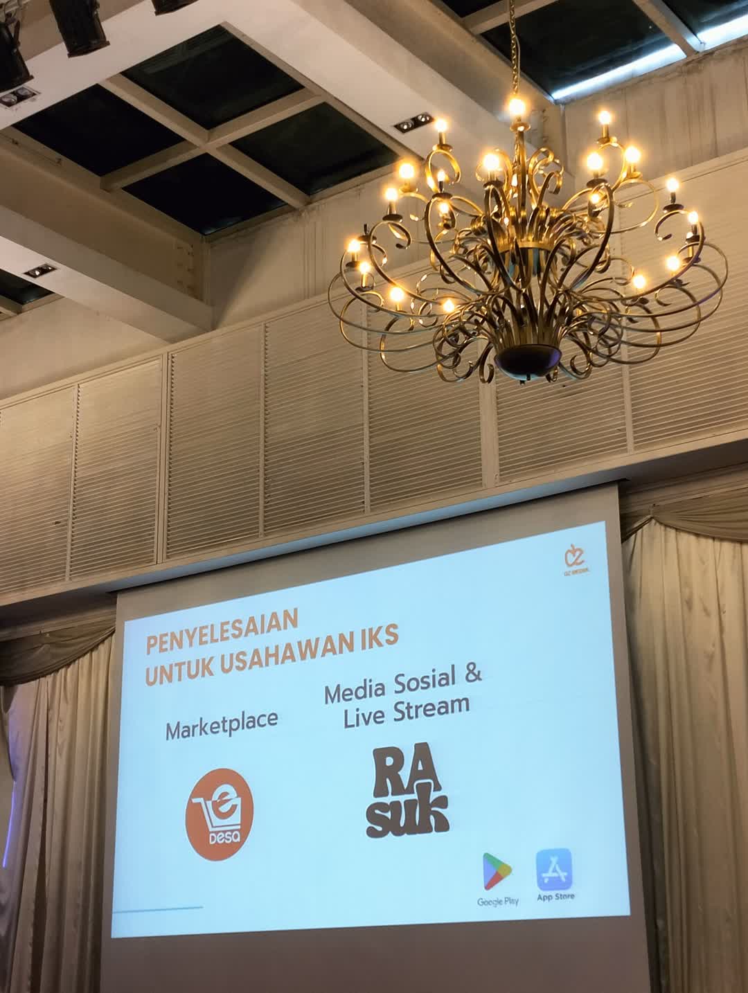 Post media